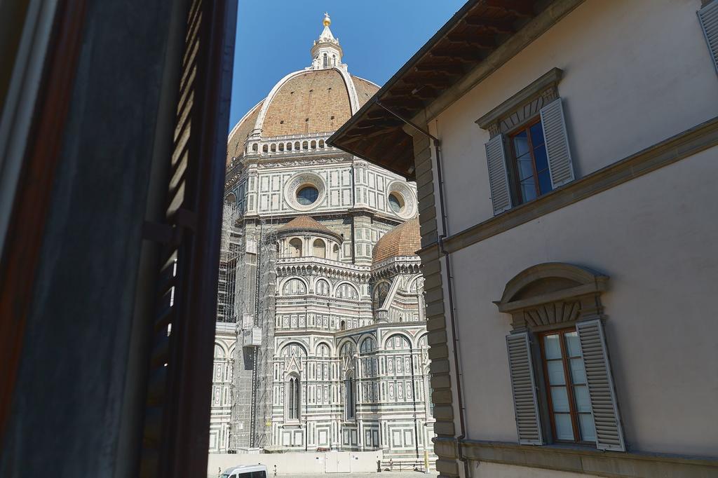 B&B Di Piazza Del Duomo Florenz Exterior foto